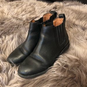 Madewell Chelsea boots